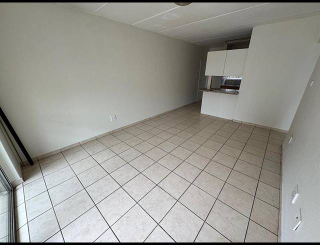 2 BEDROOM TOWNHOUSE FOR SALE IN BIRCHLEIGH